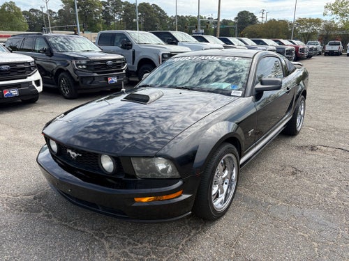 2005 Ford Mustang GT Premium