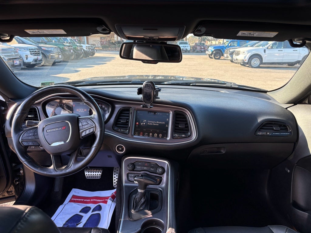 2016 Dodge Challenger SXT Plus