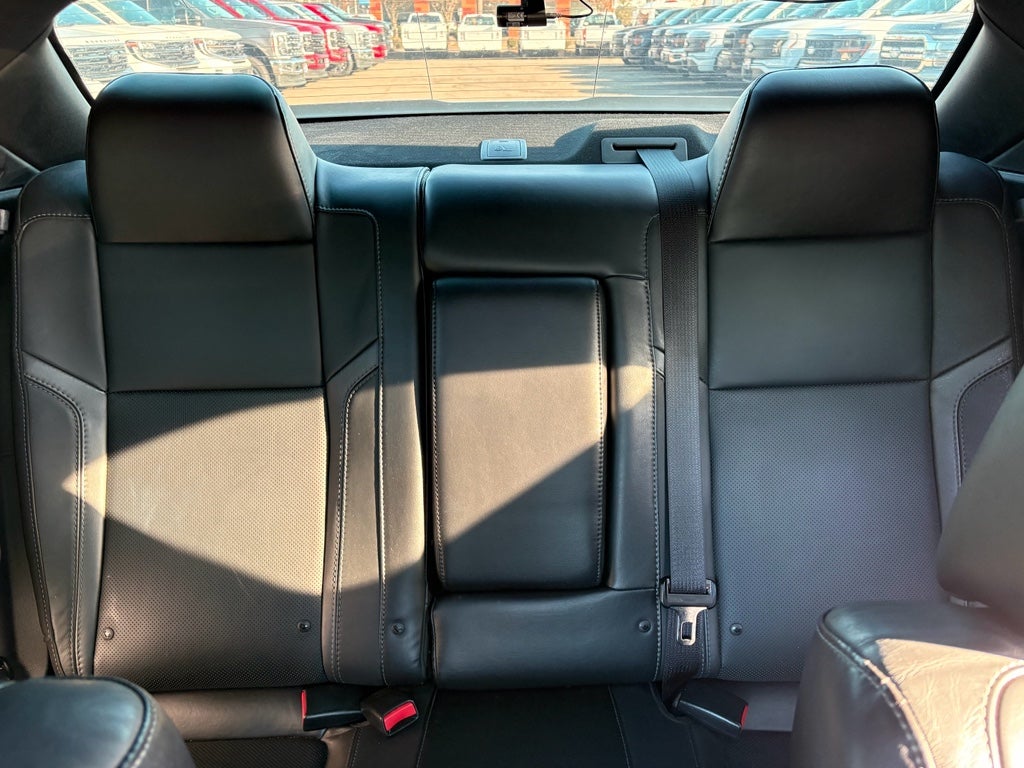 2016 Dodge Challenger SXT Plus