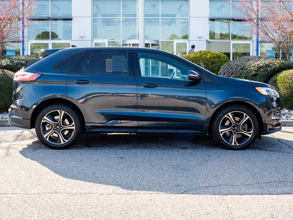 2022 Ford Edge ST
