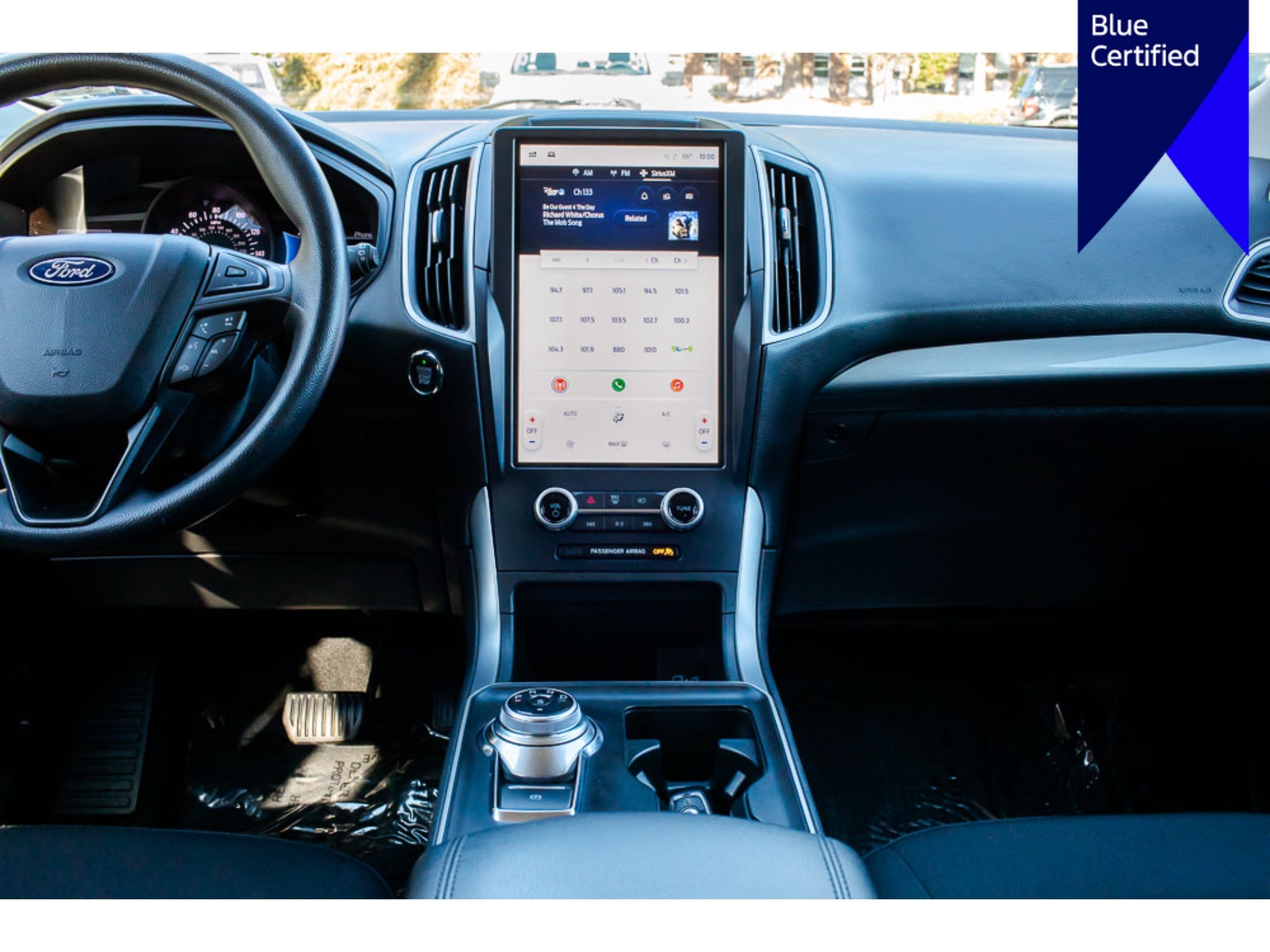 2022 Ford Edge SE