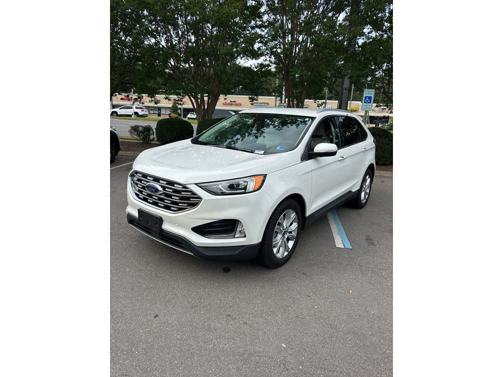 2022 Ford Edge Titanium AWD's photo