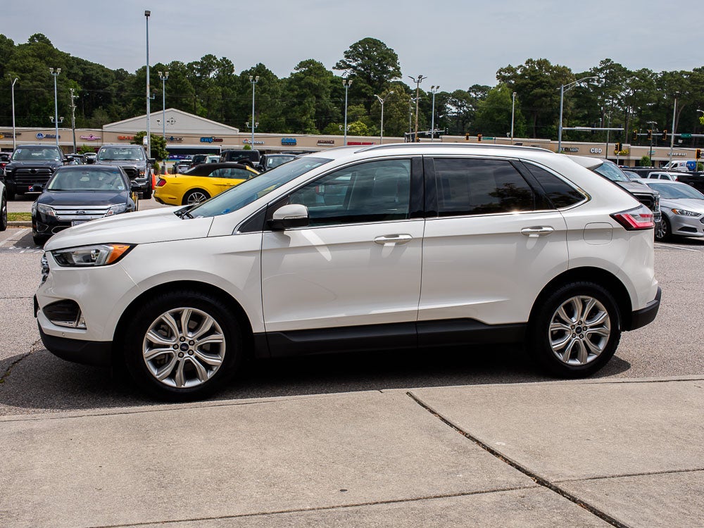 2022 Ford Edge Titanium