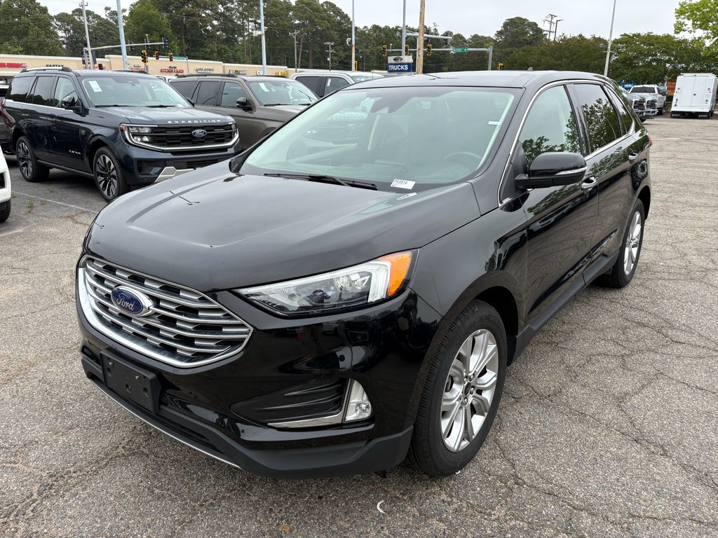 2024 Ford Edge Titanium AWD's photo
