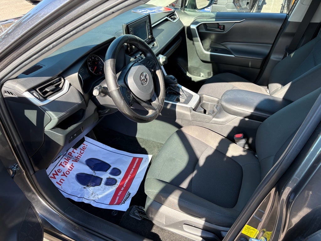 2021 Toyota RAV4 LE