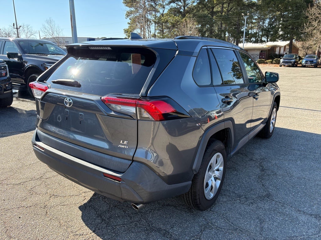 2021 Toyota RAV4 LE