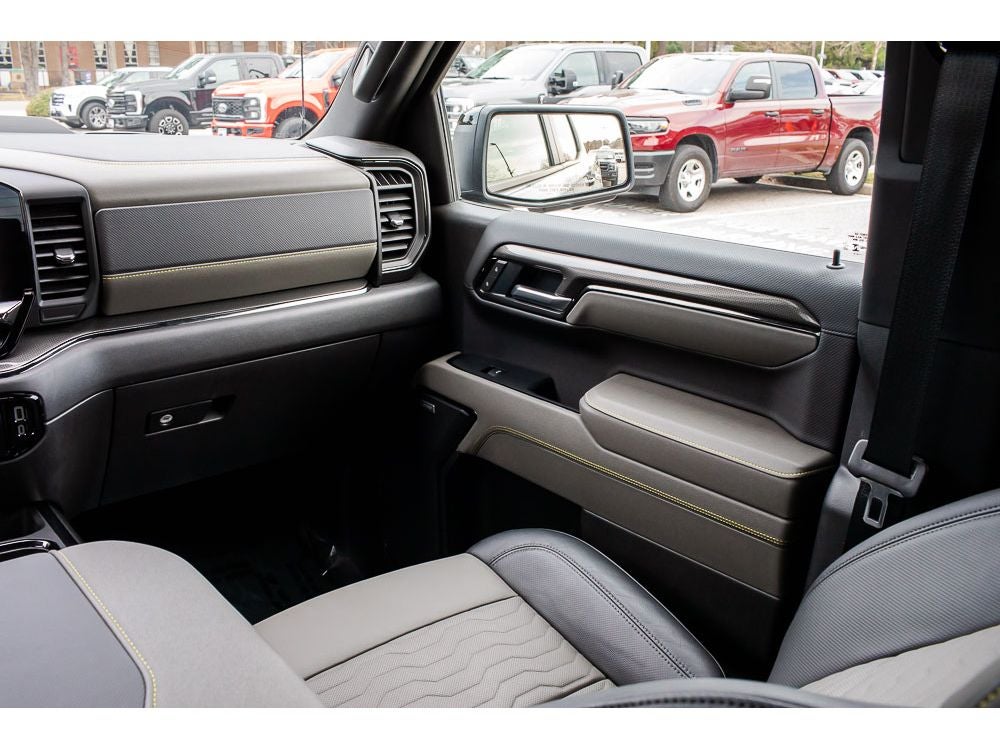 2025 Chevrolet Silverado ZR2