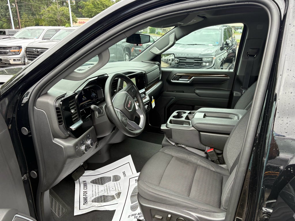 2024 GMC Sierra Elevation