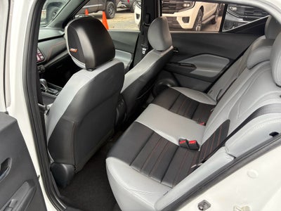 2022 Nissan Kicks SR