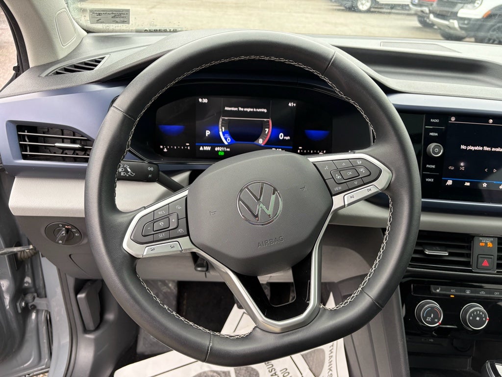 2023 Volkswagen Taos SE