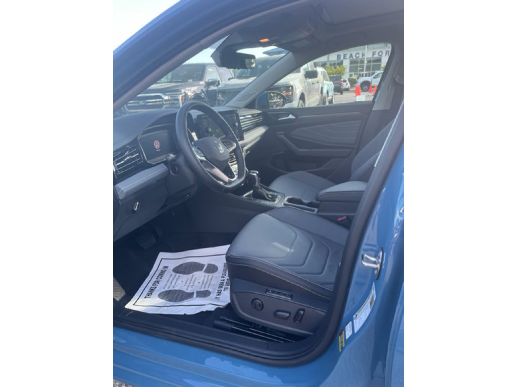 2025 Volkswagen Jetta SEL