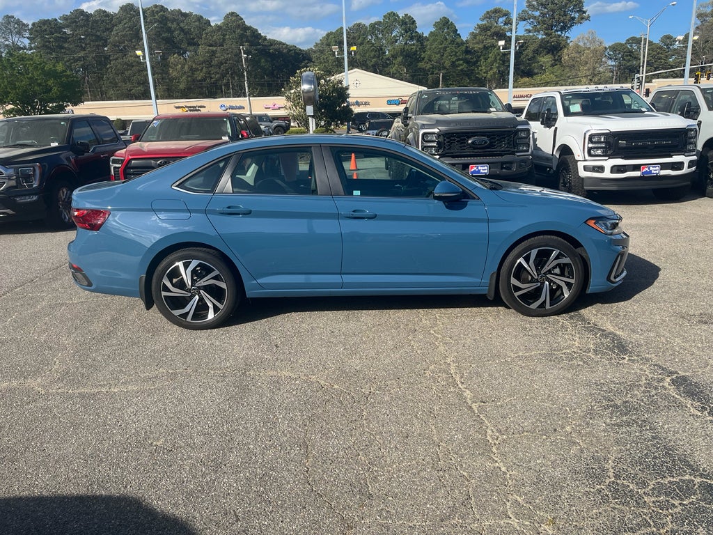 2025 Volkswagen Jetta SEL