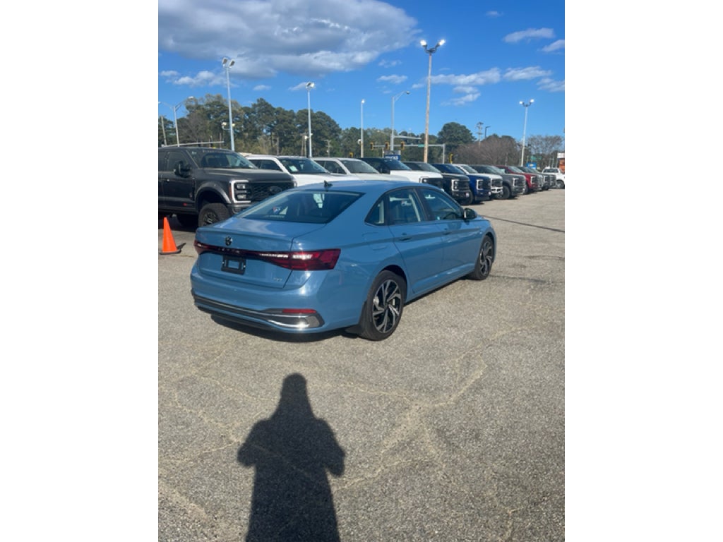 2025 Volkswagen Jetta SEL