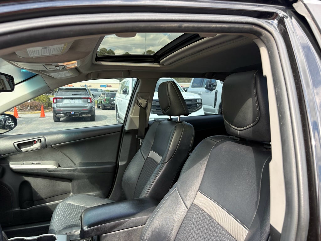 2014 Toyota Camry SE