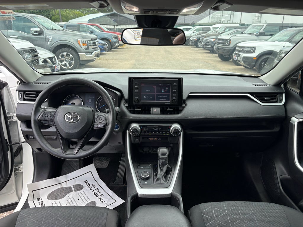 2022 Toyota RAV4 Hybrid XLE