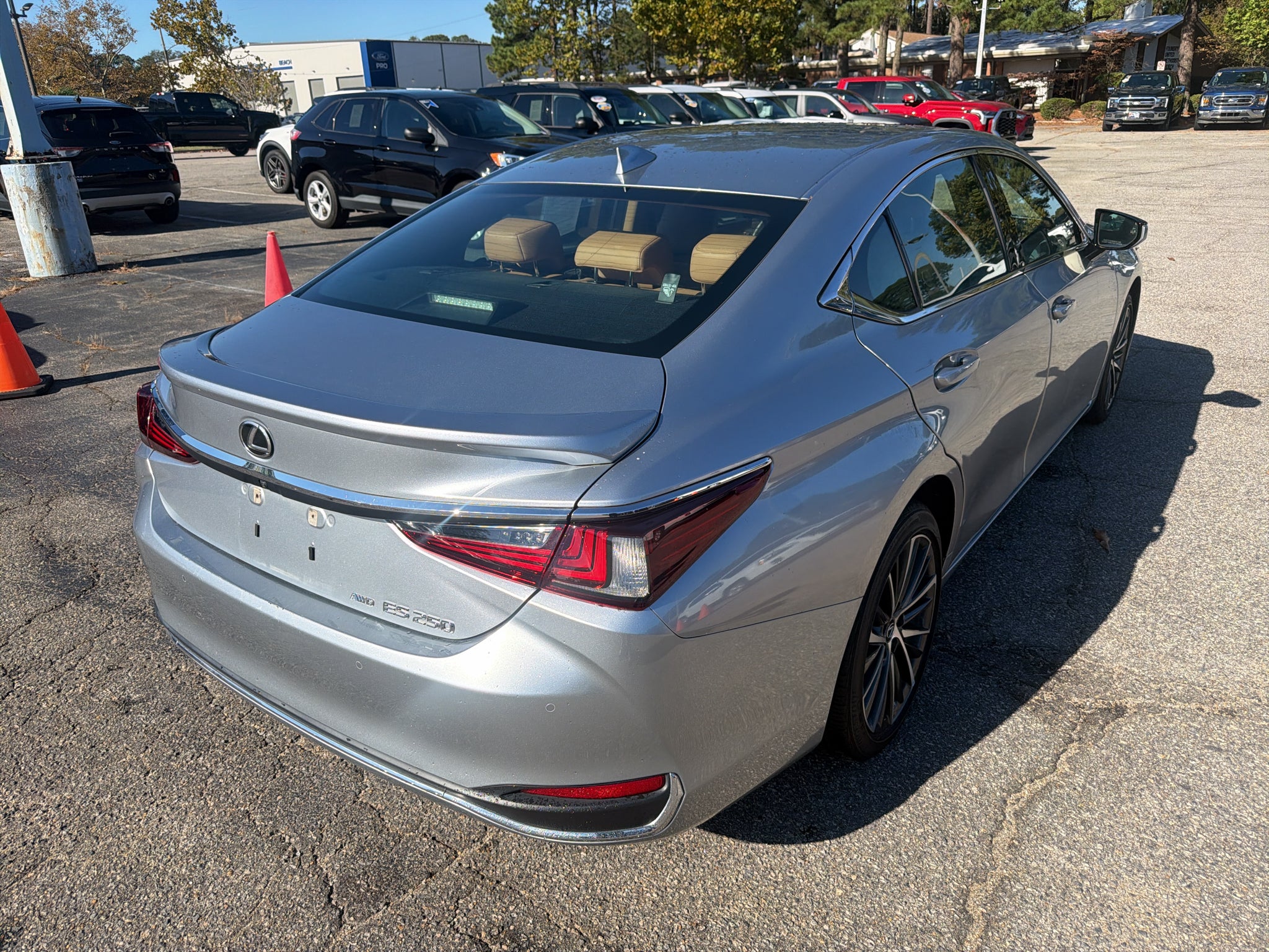 2023 Lexus ES 250 Premium