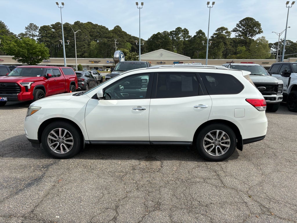 2015 Nissan Pathfinder SV