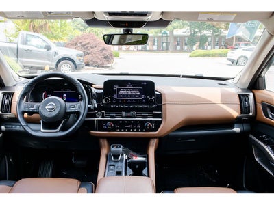 2024 Nissan Pathfinder Platinum
