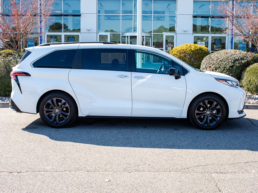 2022 Toyota Sienna XSE