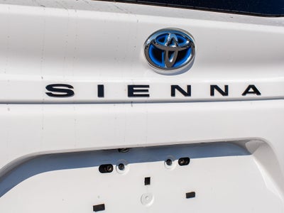 2022 Toyota Sienna XSE