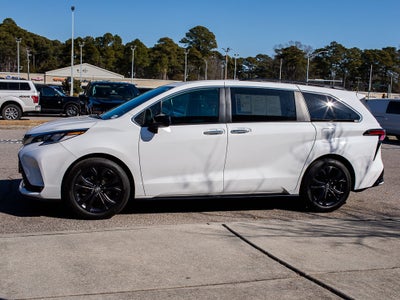 2022 Toyota Sienna XSE