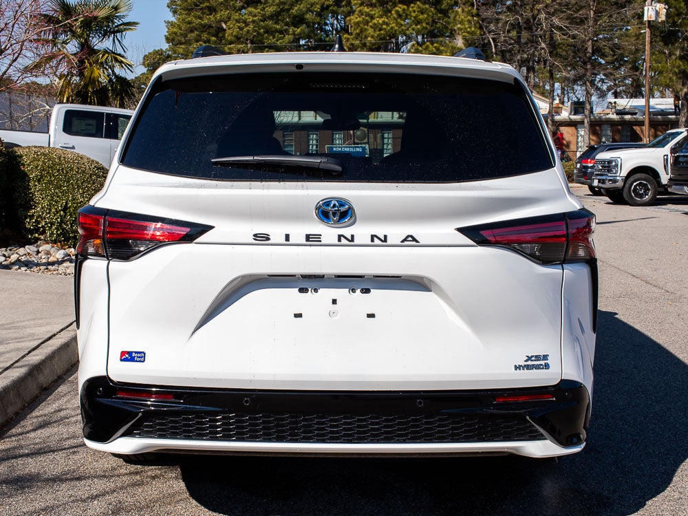 2022 Toyota Sienna XSE