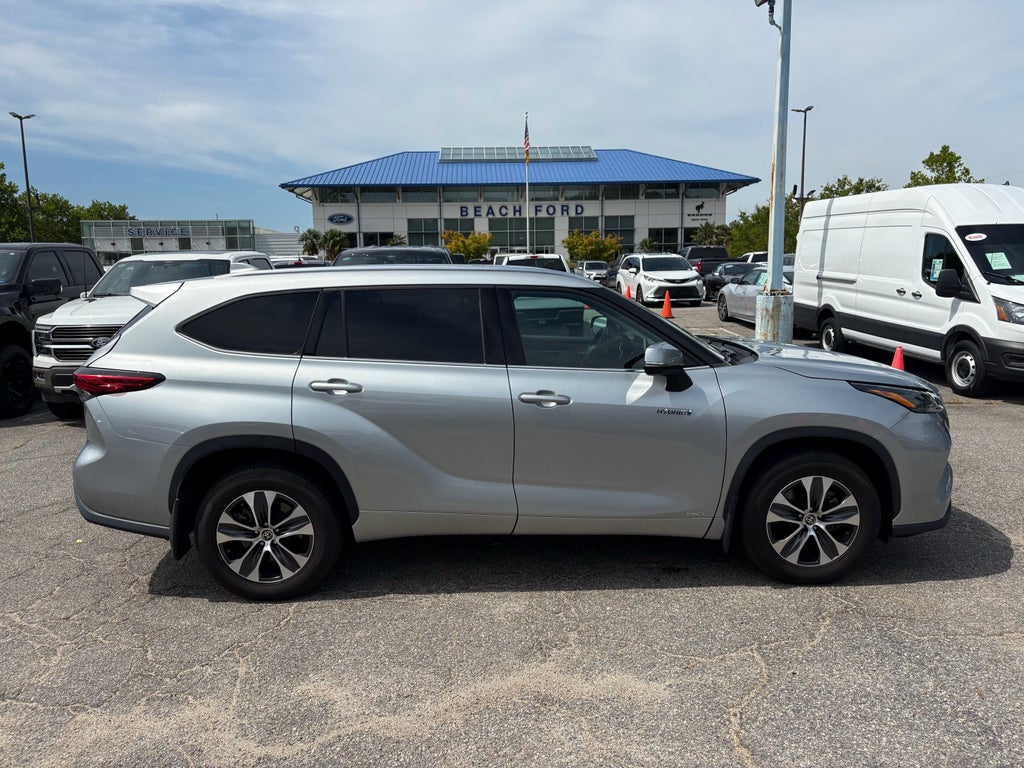 2021 Toyota Highlander Hybrid Hybrid XLE