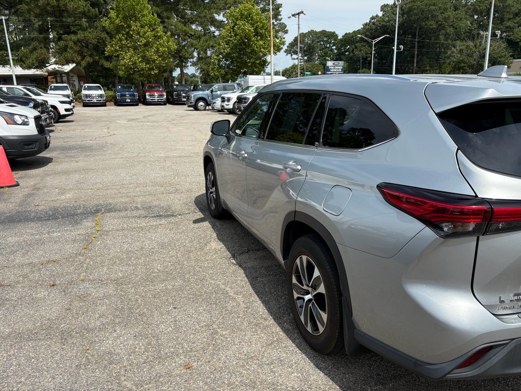 2021 Toyota Highlander Hybrid Hybrid XLE