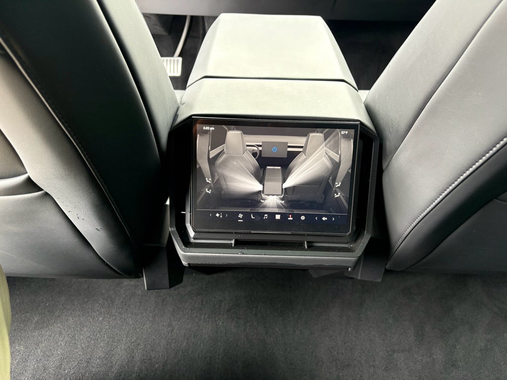 2025 Tesla Cybertruck Base