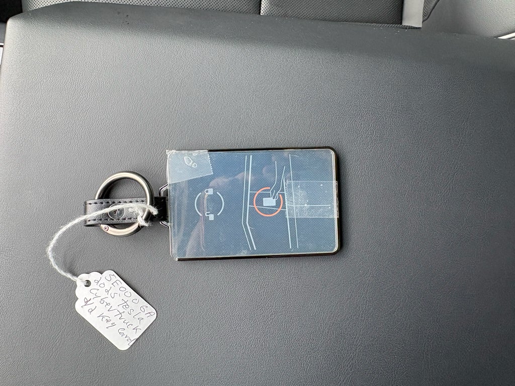 2025 Tesla Cybertruck Base