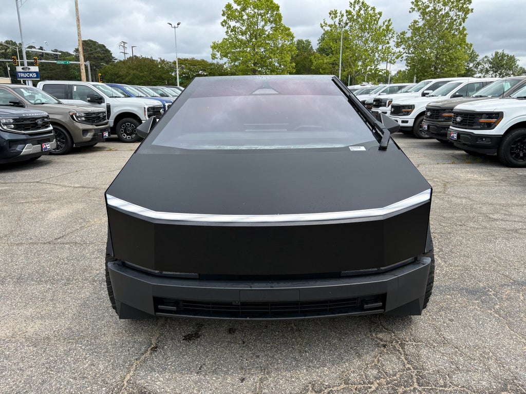2025 Tesla Cybertruck Base