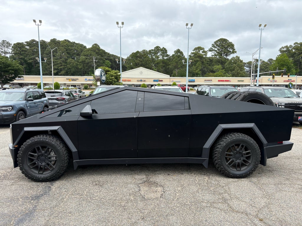 2025 Tesla Cybertruck Base