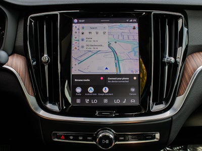 2024 Volvo S60 Plus Dark Theme