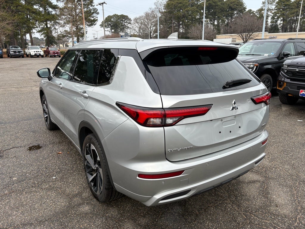 2022 Mitsubishi Outlander SEL