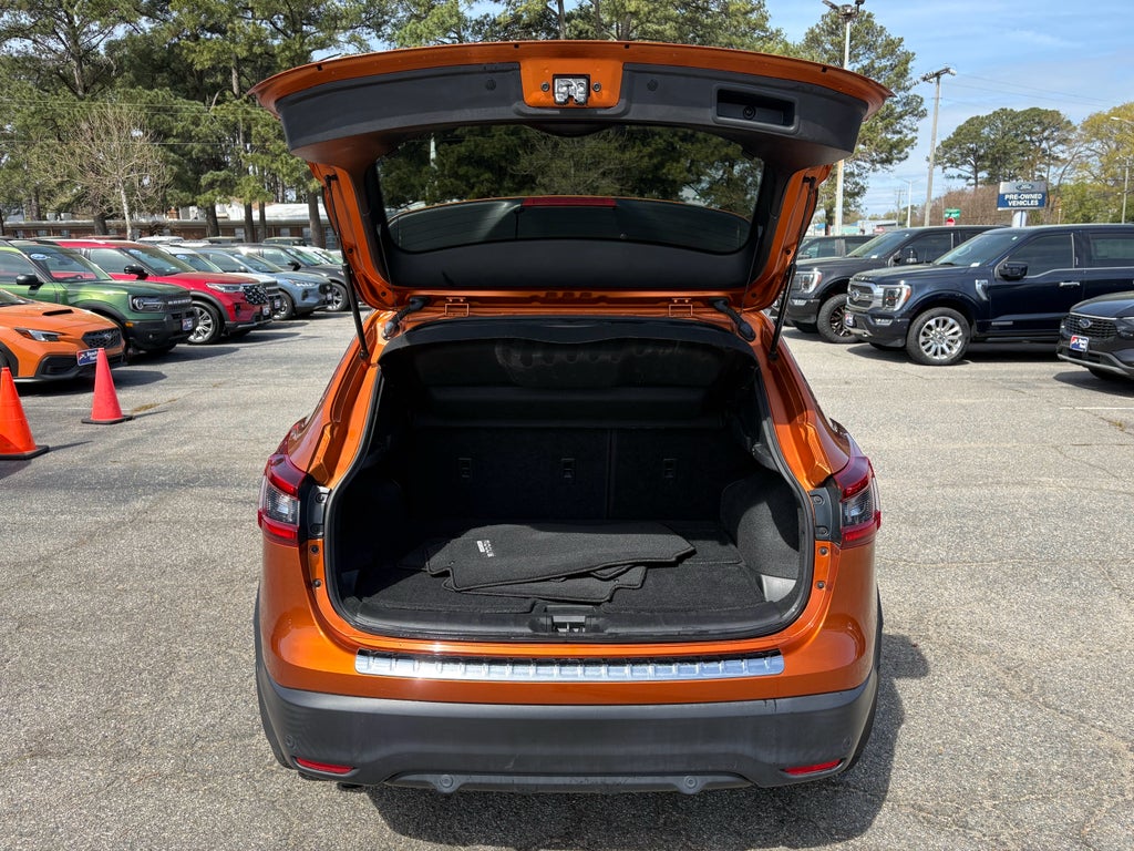 2022 Nissan Rogue Sport SV