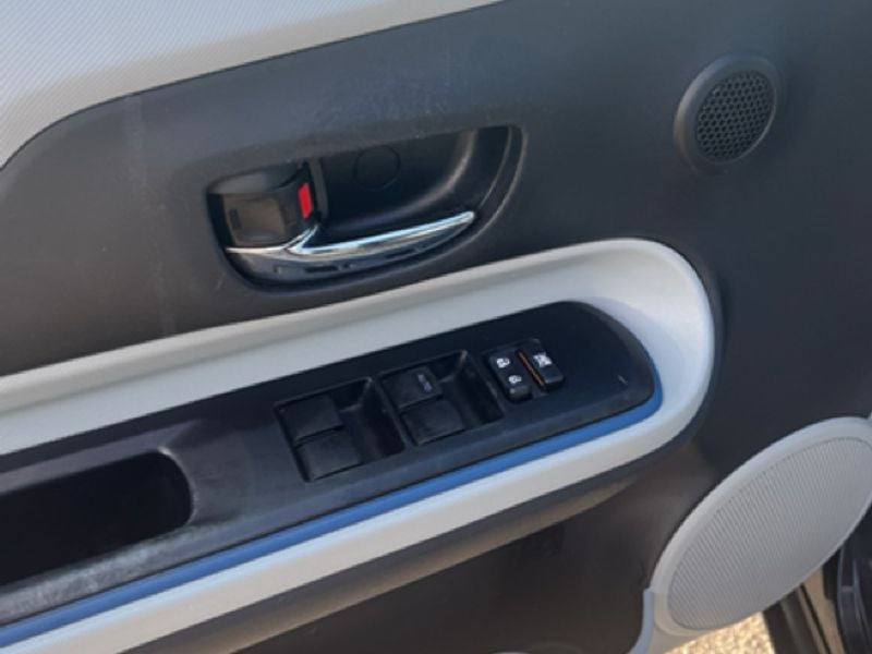 2013 Toyota Prius c Three