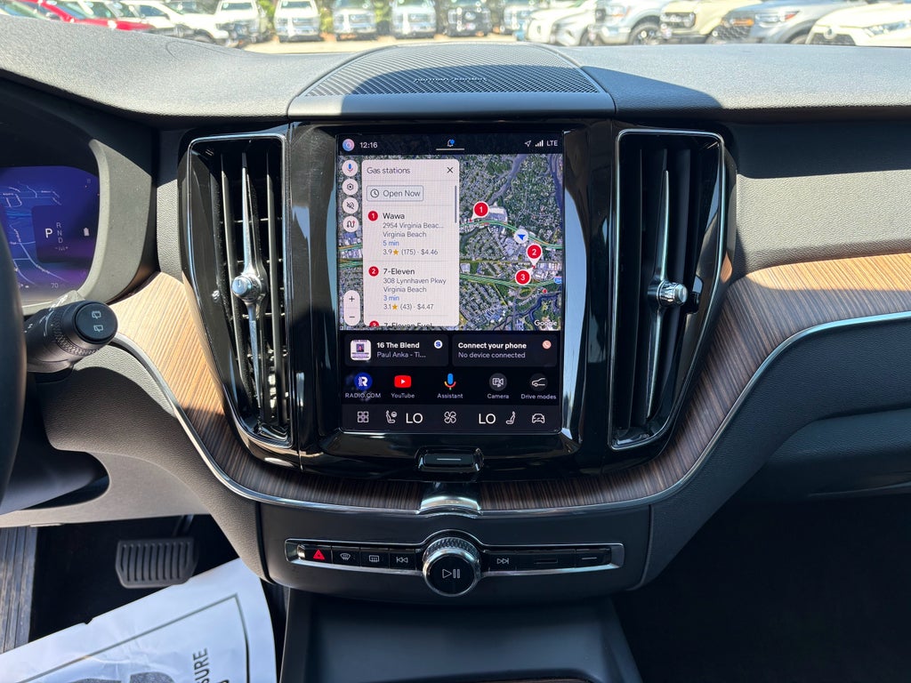 2022 Volvo XC60 Momentum