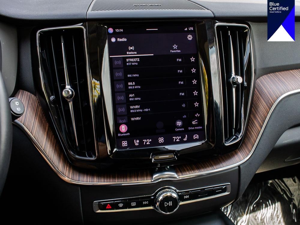 2022 Volvo XC60 Momentum