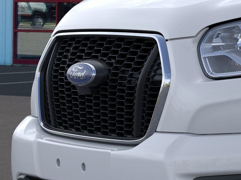 2025 Ford Transit Wagon XLT