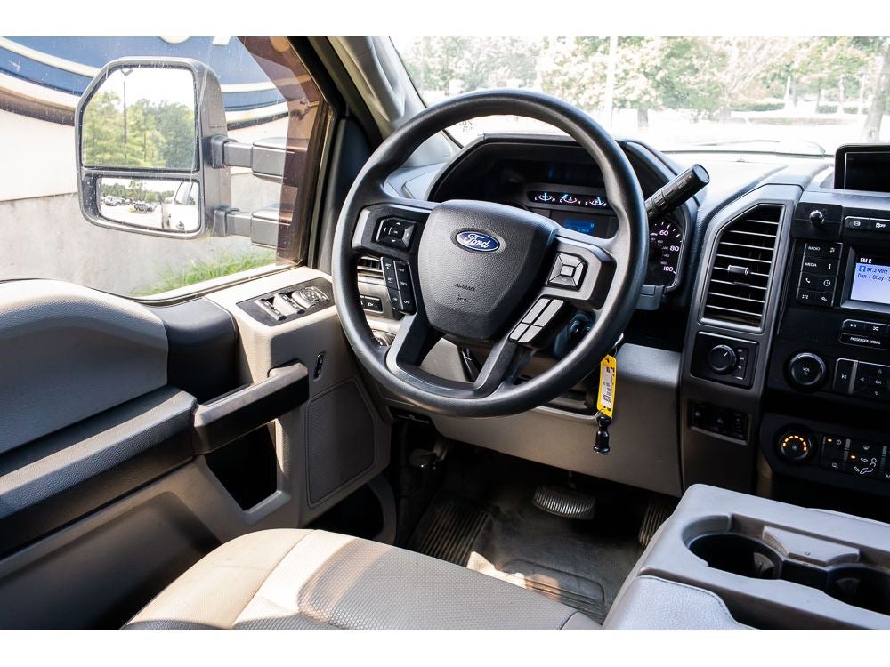 2022 Ford F-550 XL