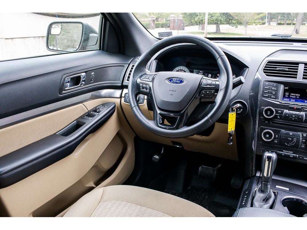 2017 Ford Explorer Base