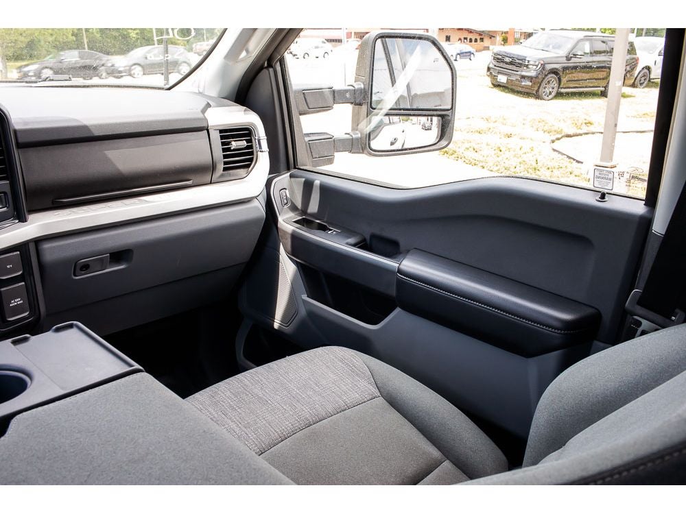2025 Ford F-250 XLT