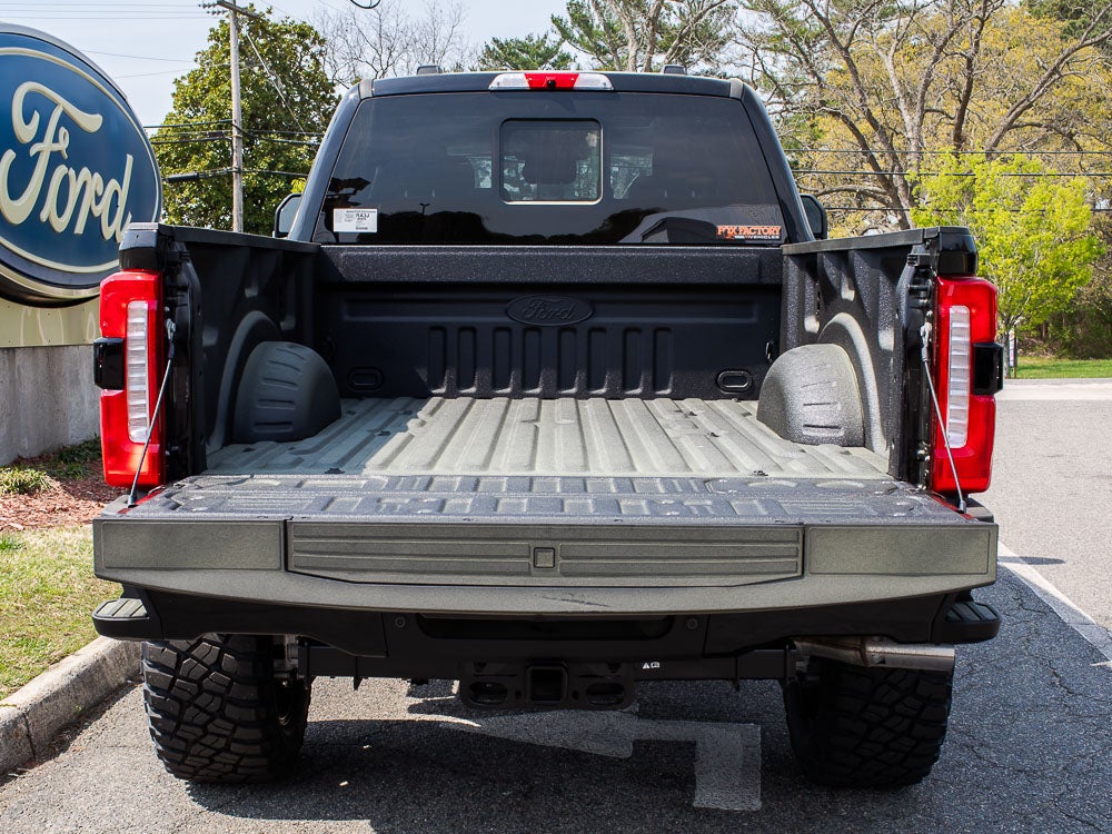 2026 Ford F-250 LARIAT BLACK WIDOW