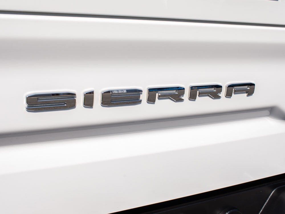 2023 GMC Sierra AT4
