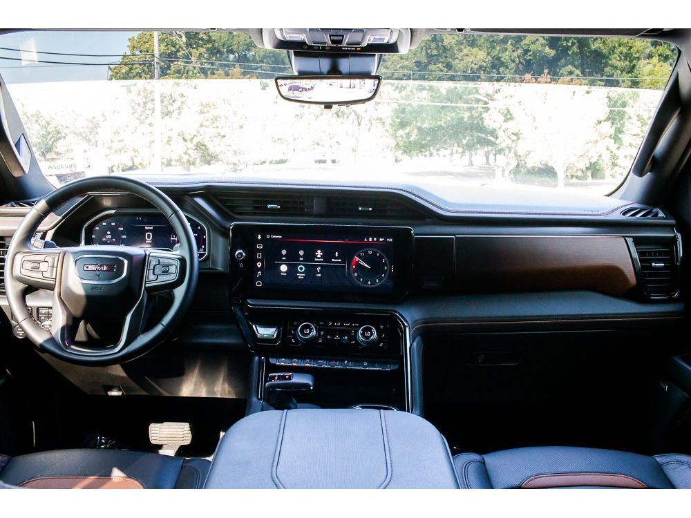 2023 GMC Sierra AT4