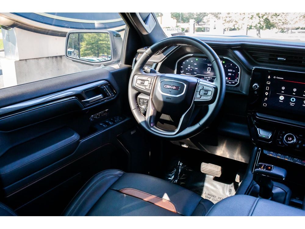 2023 GMC Sierra AT4