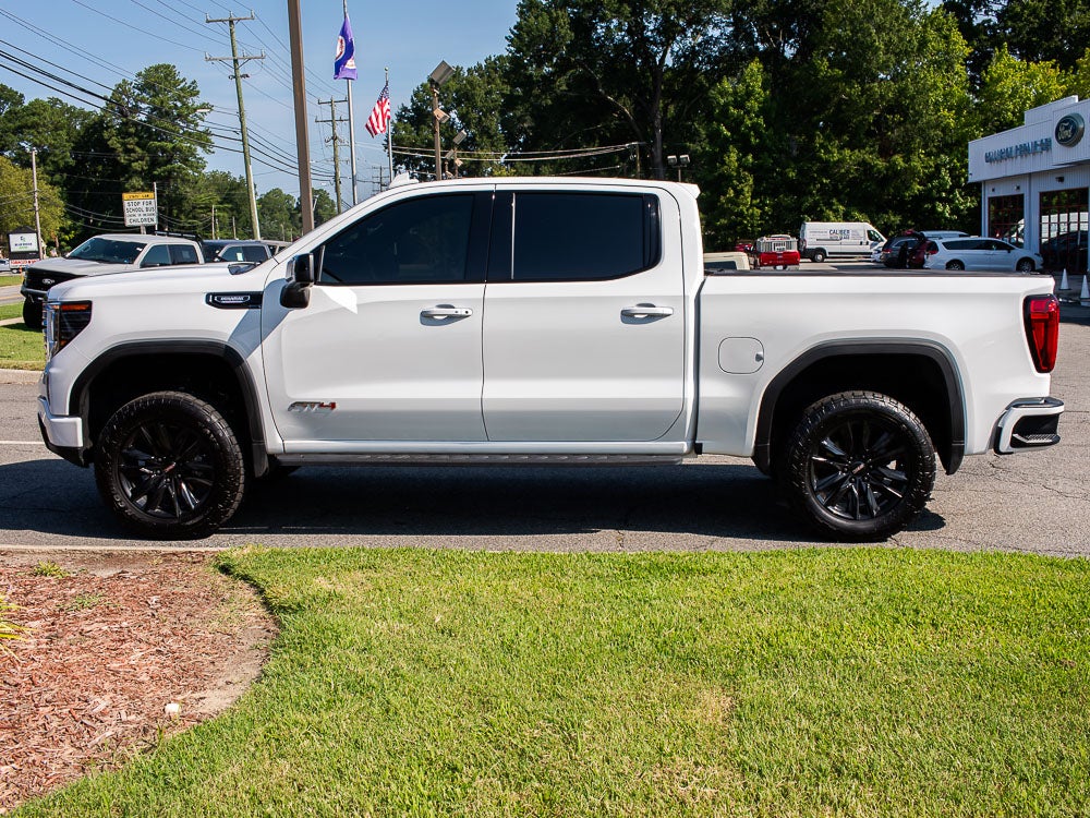 2023 GMC Sierra AT4