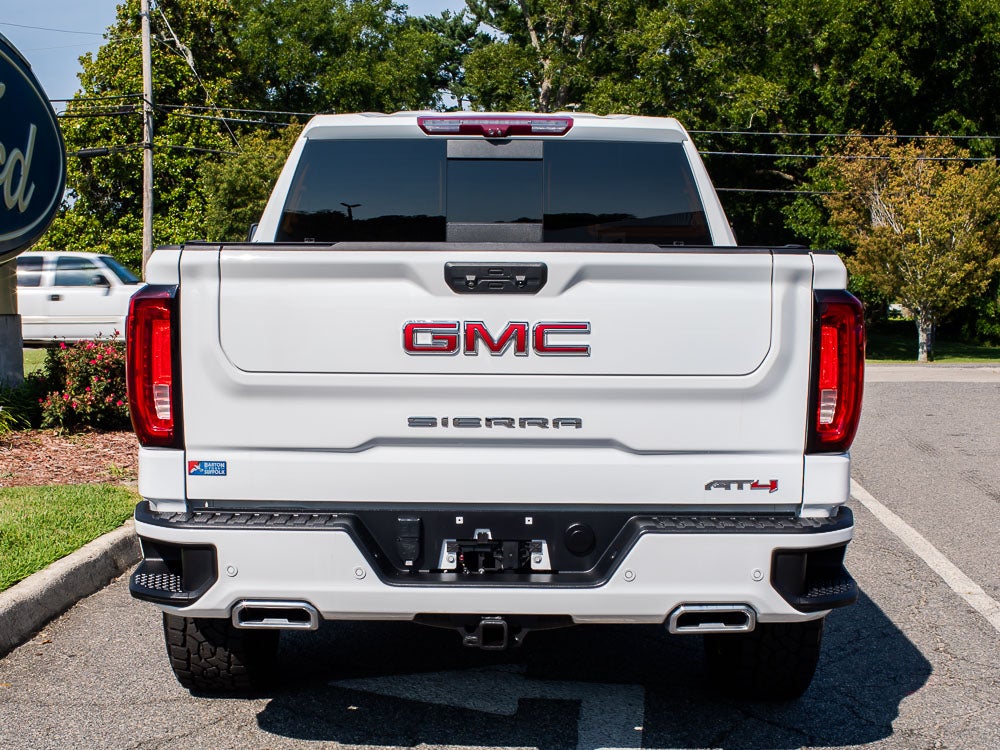 2023 GMC Sierra AT4