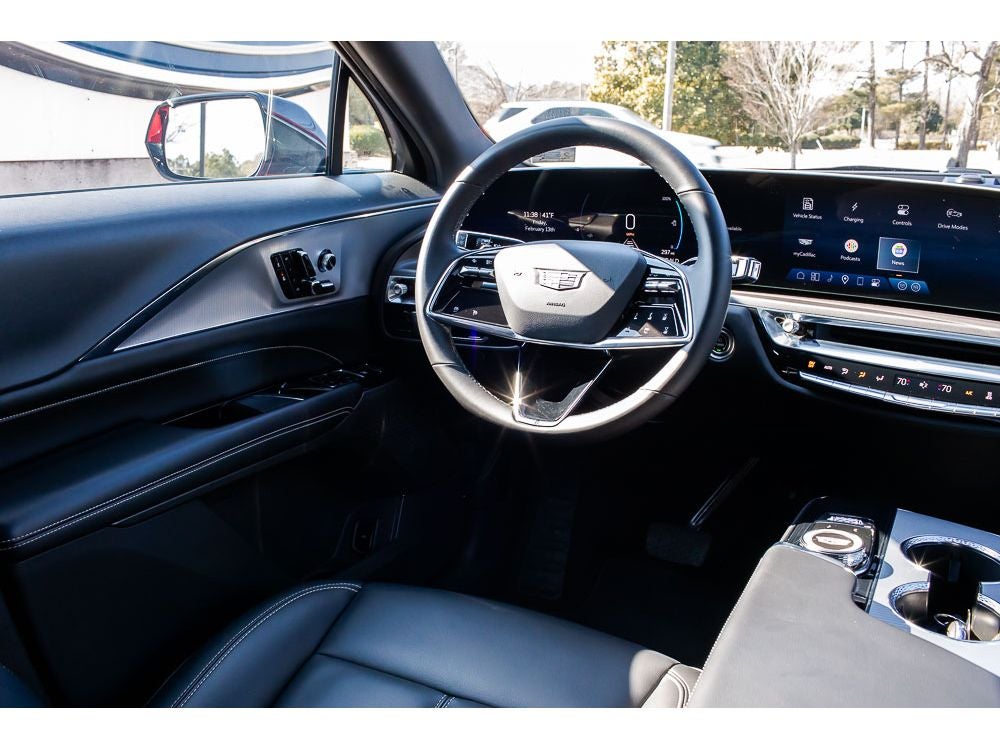 2024 Cadillac Lyriq Tech