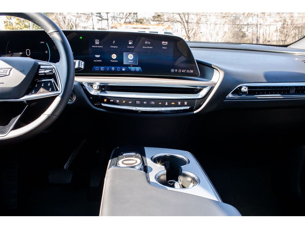 2024 Cadillac Lyriq Tech